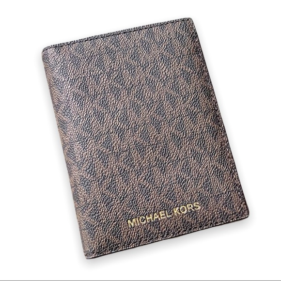 Michael Kors Handbags - Michael Kors Bedford Travel Passport Wallet in Brown NWOT